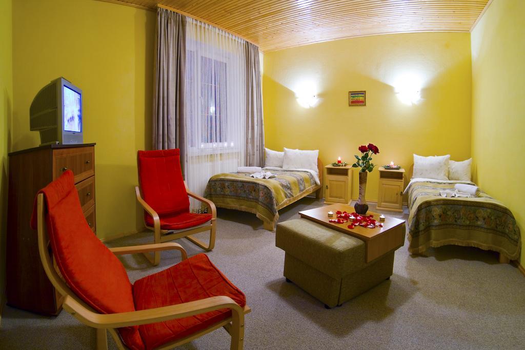 Hotel Oberig Morshyn Habitación foto